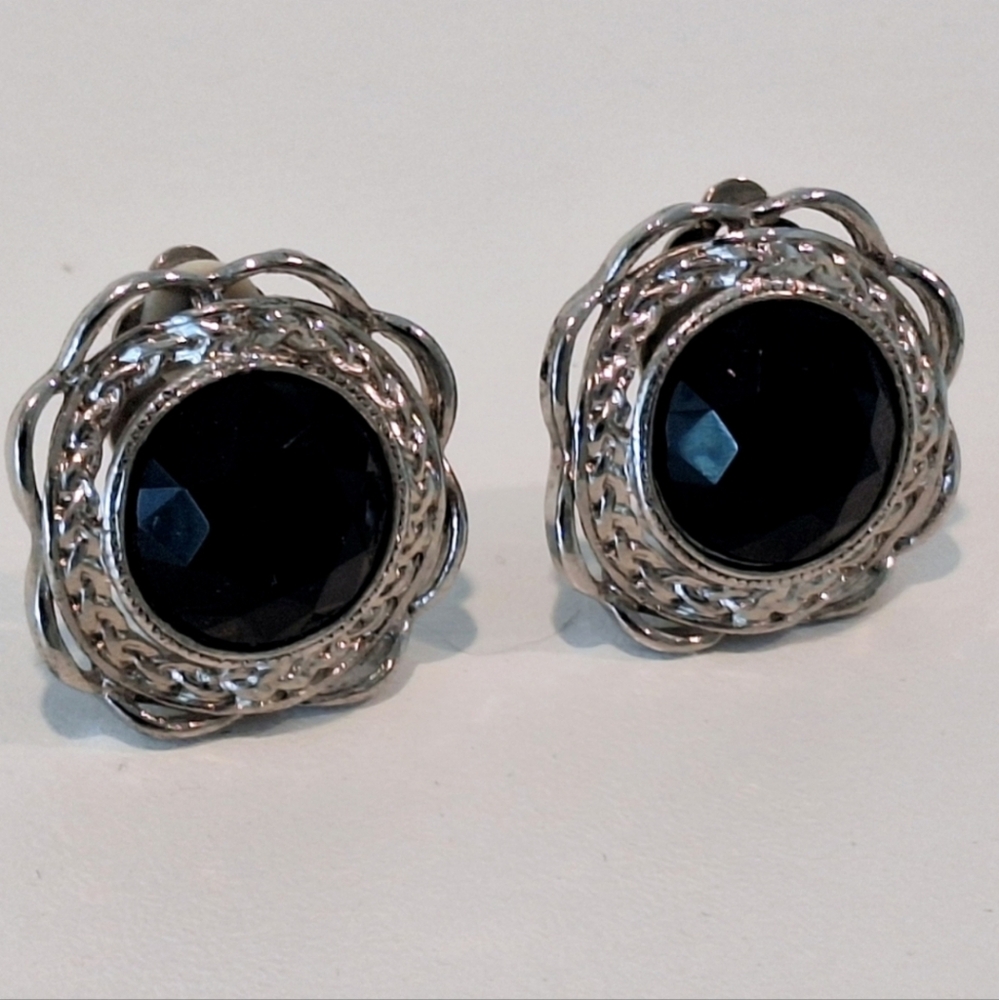 Vintage clip on earrings